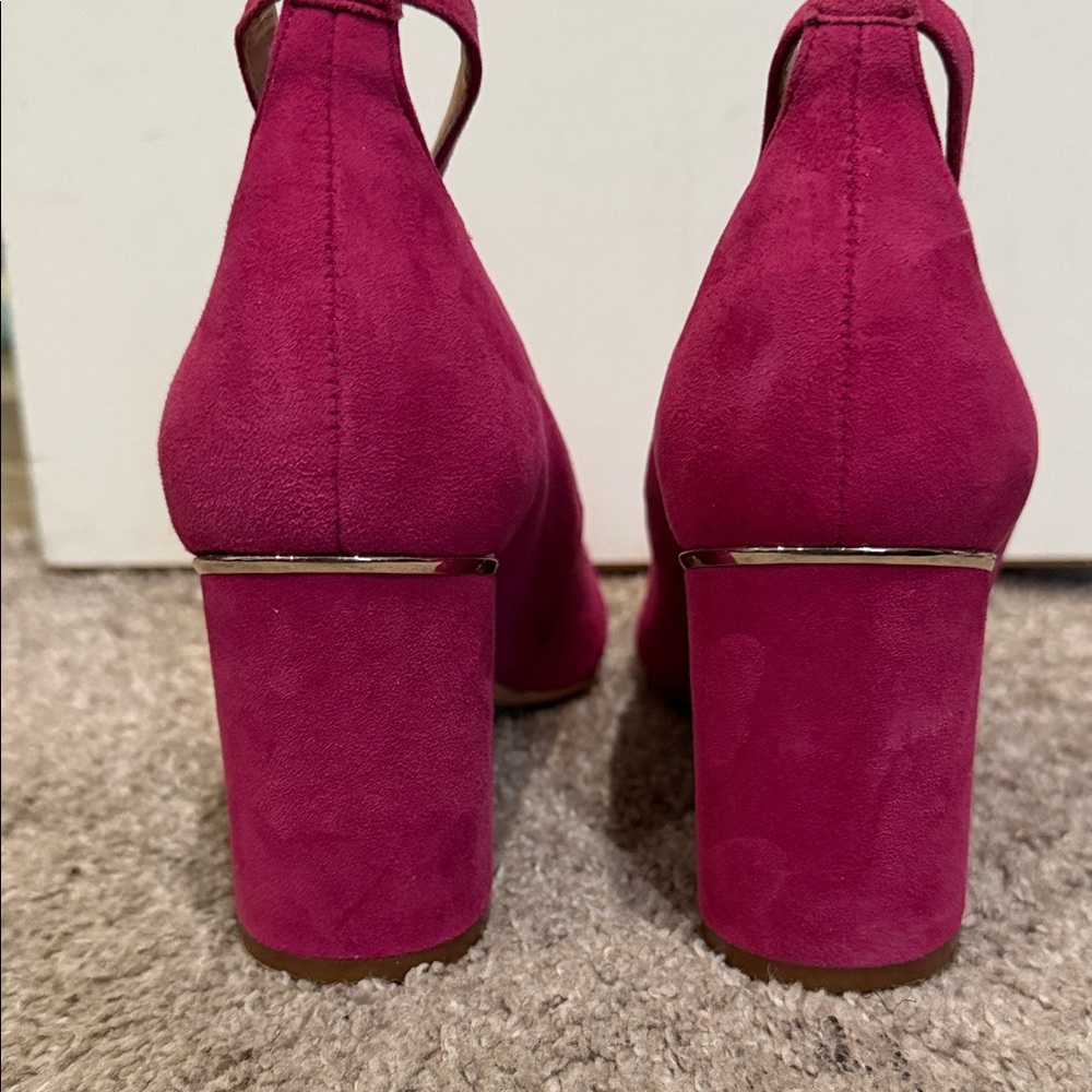 White House Black Market Fuchsia Heels - Picture 3 of 5
